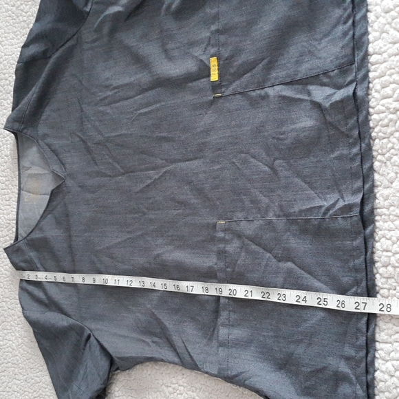 Figs XL Grey Yellow Short Sleeve Scrub Top - Picture 8 of 17